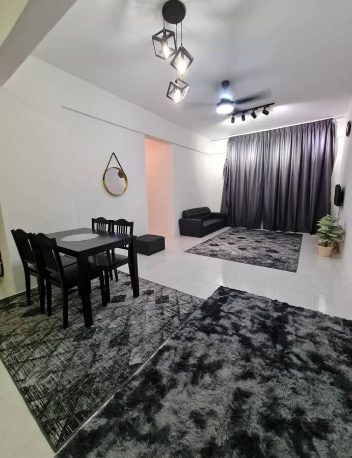 Alfaruqi Homestay Seaview 8 Куантан Екстер'єр фото