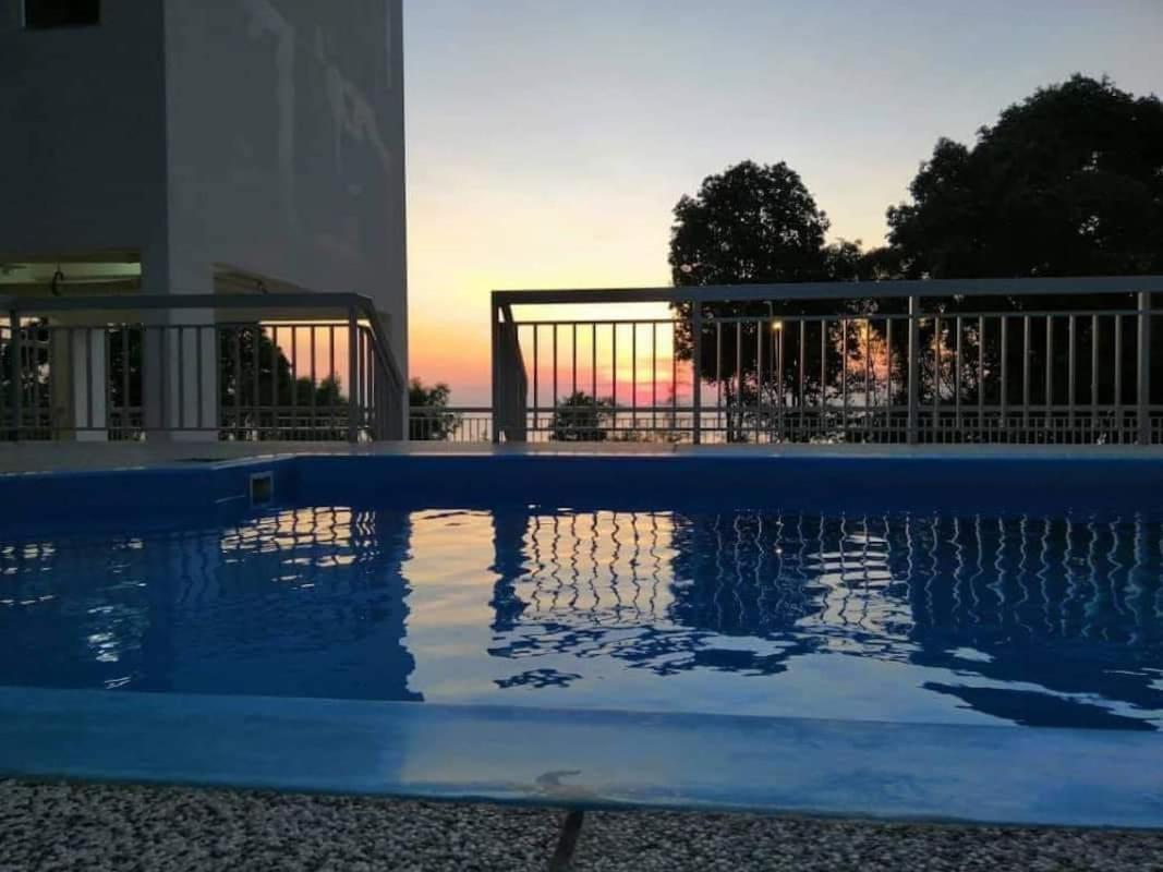 Alfaruqi Homestay Seaview 8 Куантан Екстер'єр фото
